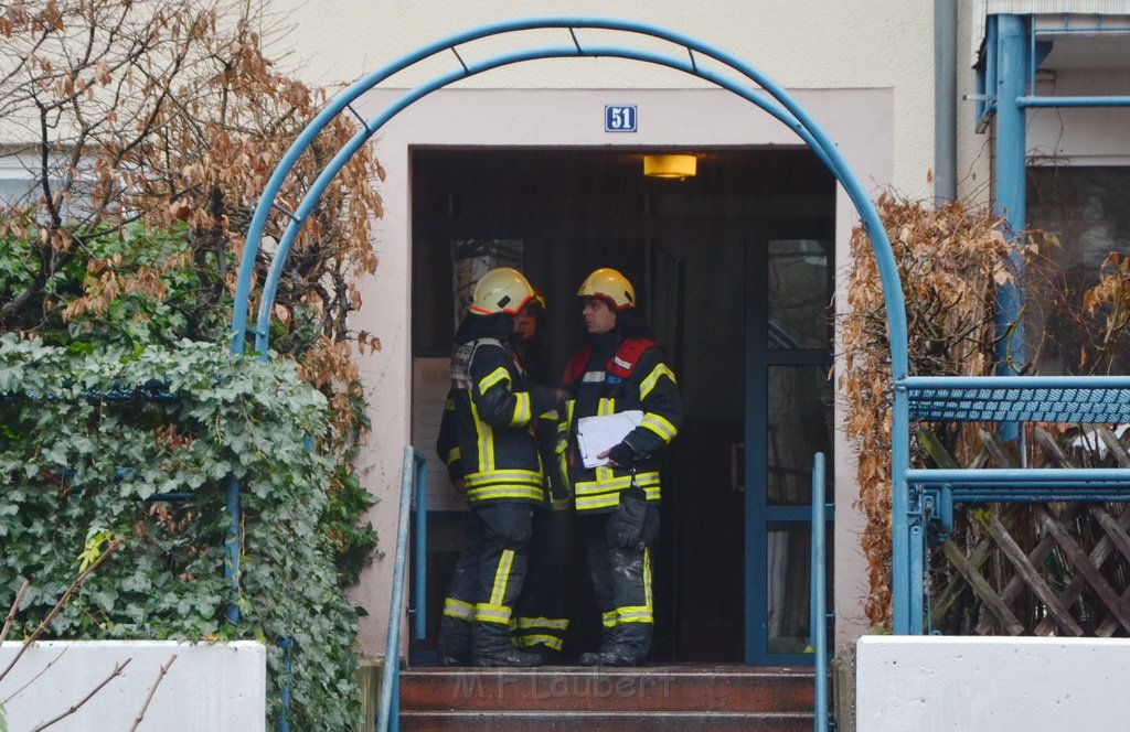 Feuer 2 Dachwohnung Koeln Severinswall Bayenstr P275.JPG